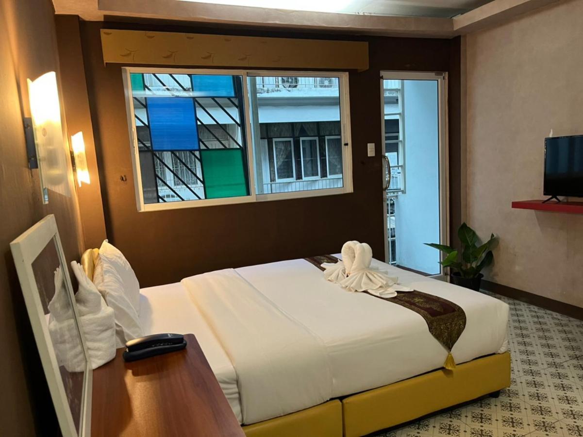 Cozy Rooms Asoke Банкок Екстериор снимка