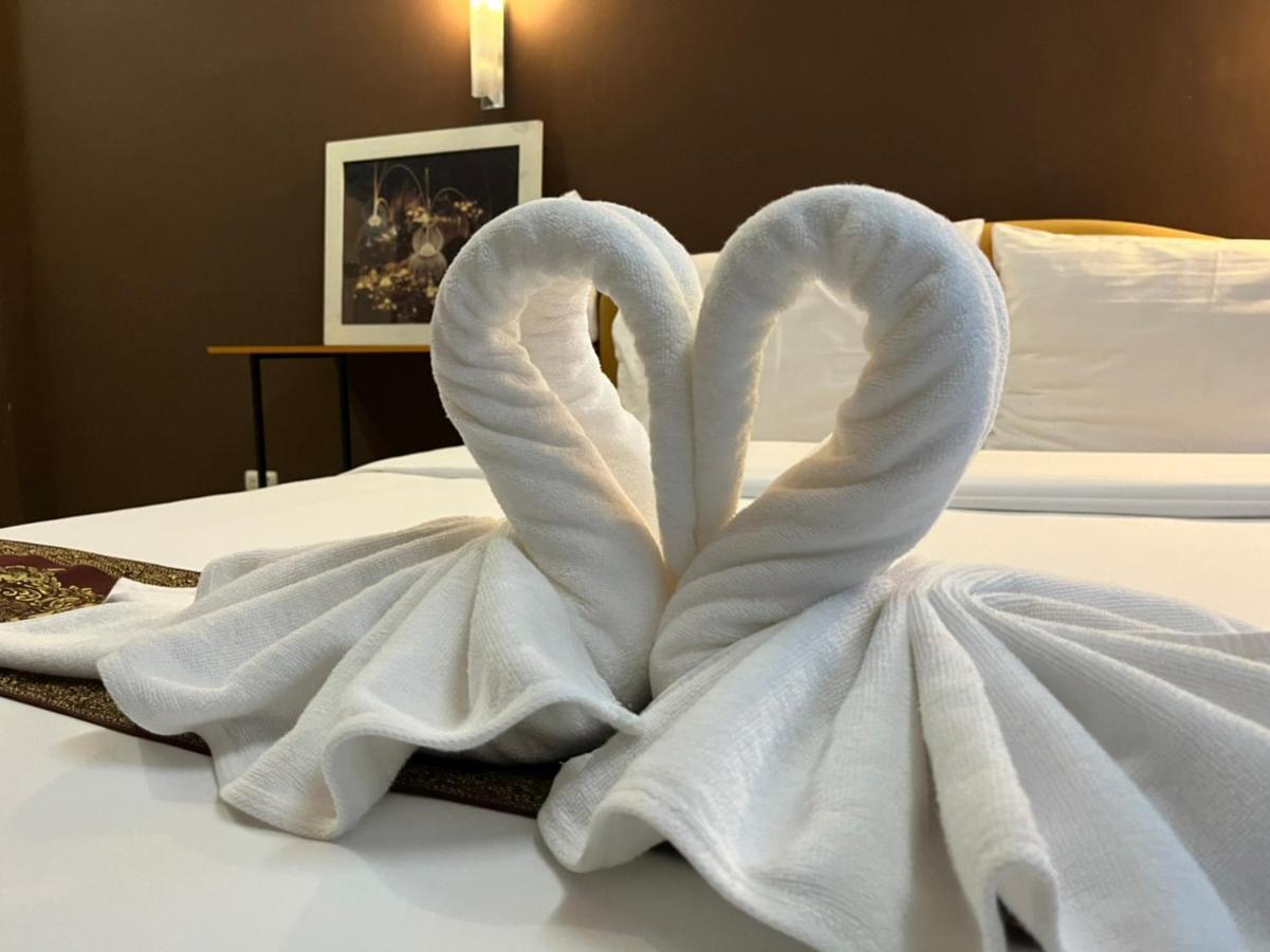 Cozy Rooms Asoke Банкок Екстериор снимка