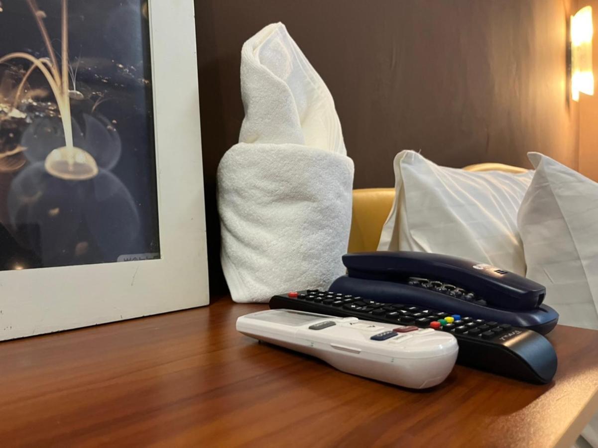 Cozy Rooms Asoke Банкок Екстериор снимка