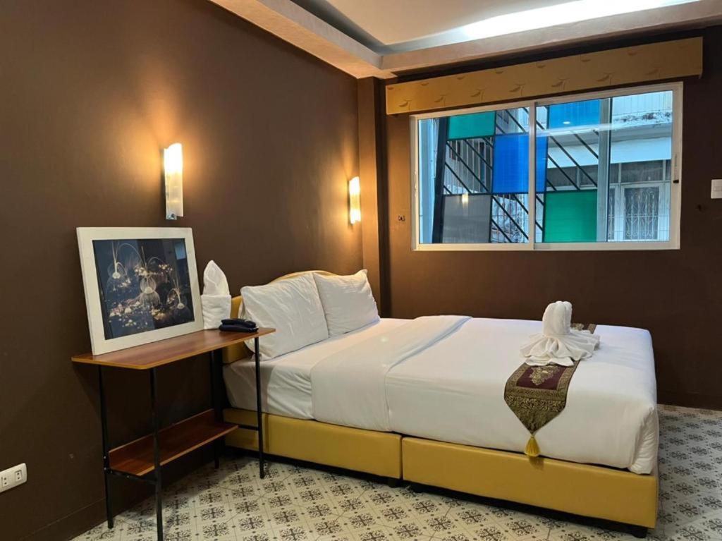 Cozy Rooms Asoke Банкок Екстериор снимка