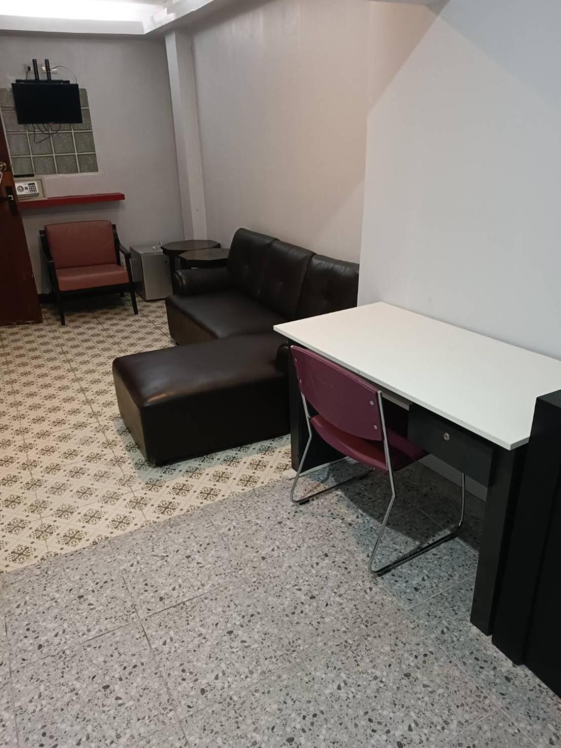 Cozy Rooms Asoke Банкок Екстериор снимка