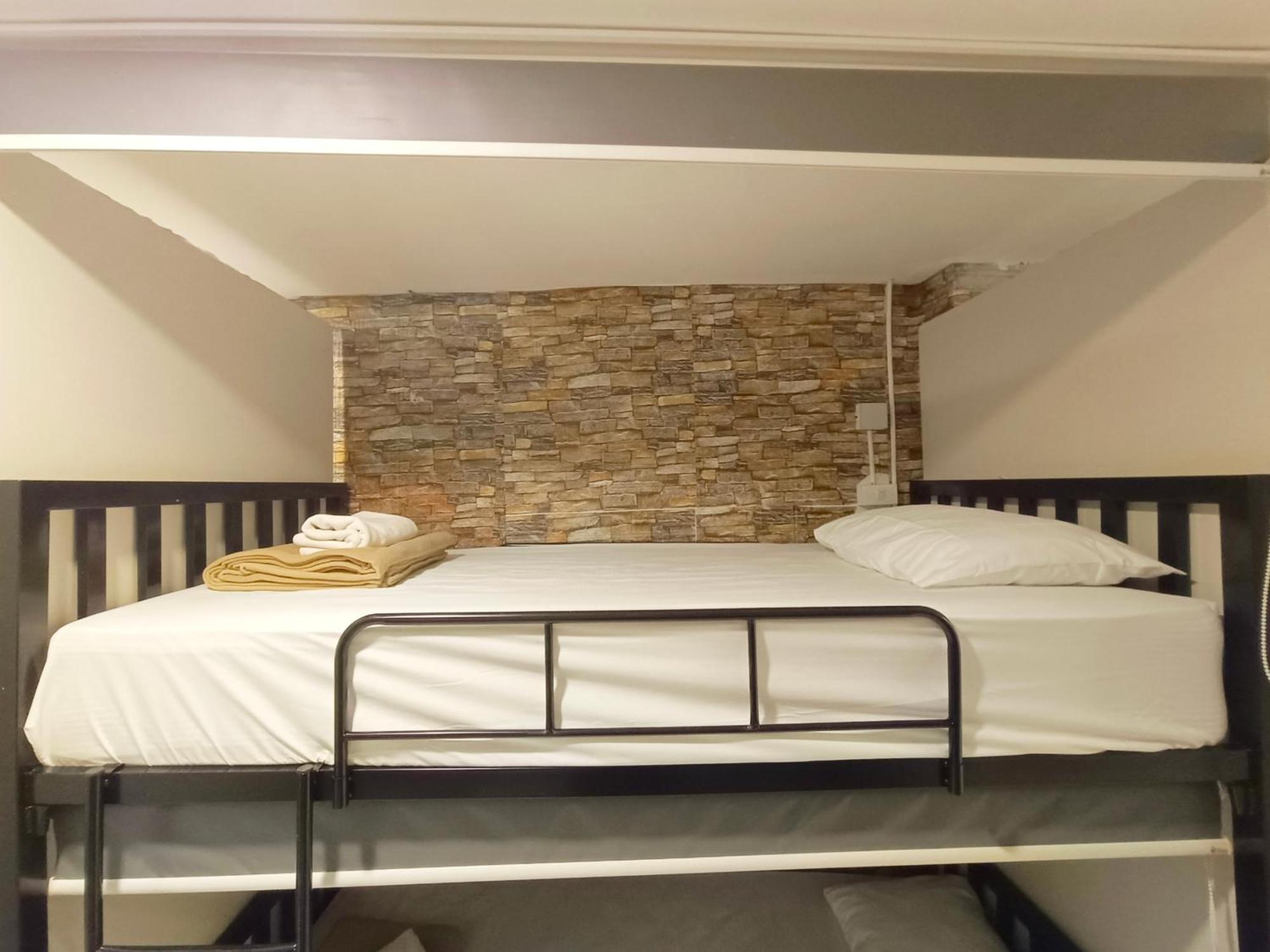Cozy Rooms Asoke Банкок Екстериор снимка